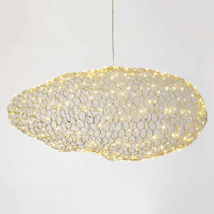 Cloud-shaped chandelier in gold or silver metal mesh